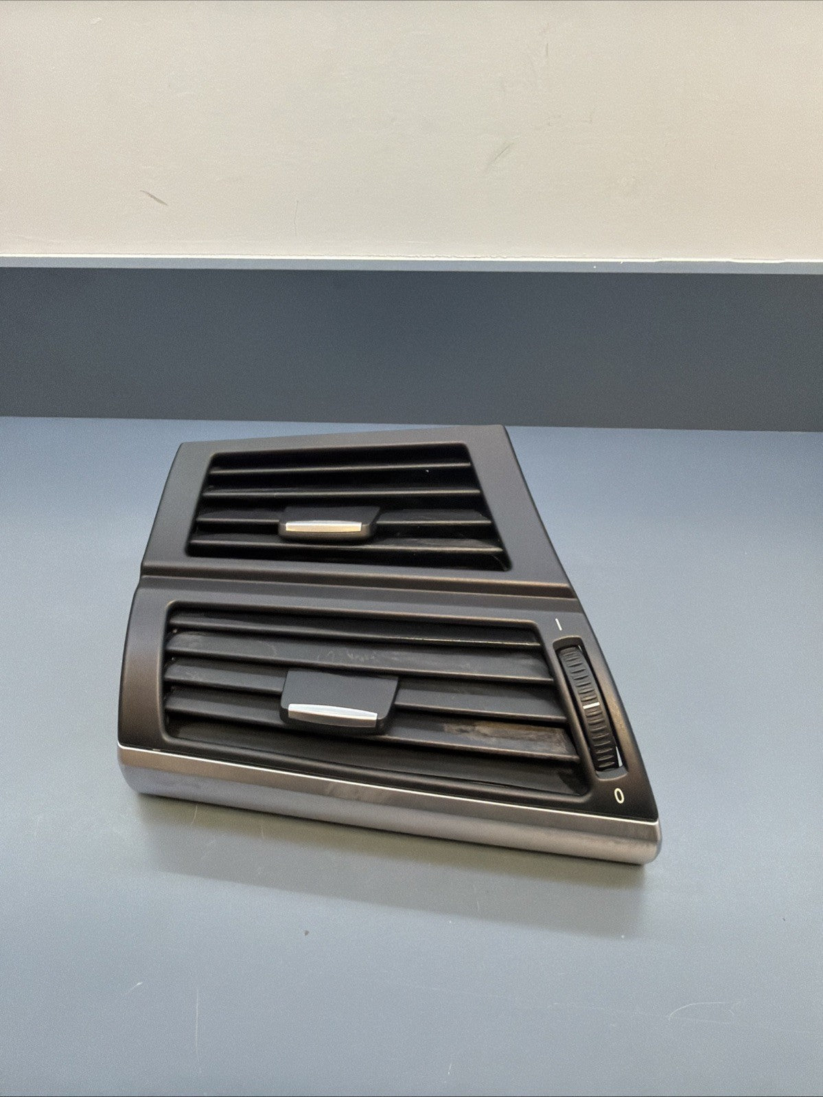 2007 - 2013 BMW X5 E70 Front Left Side Dash Air Vent Grille 9227767 OEM