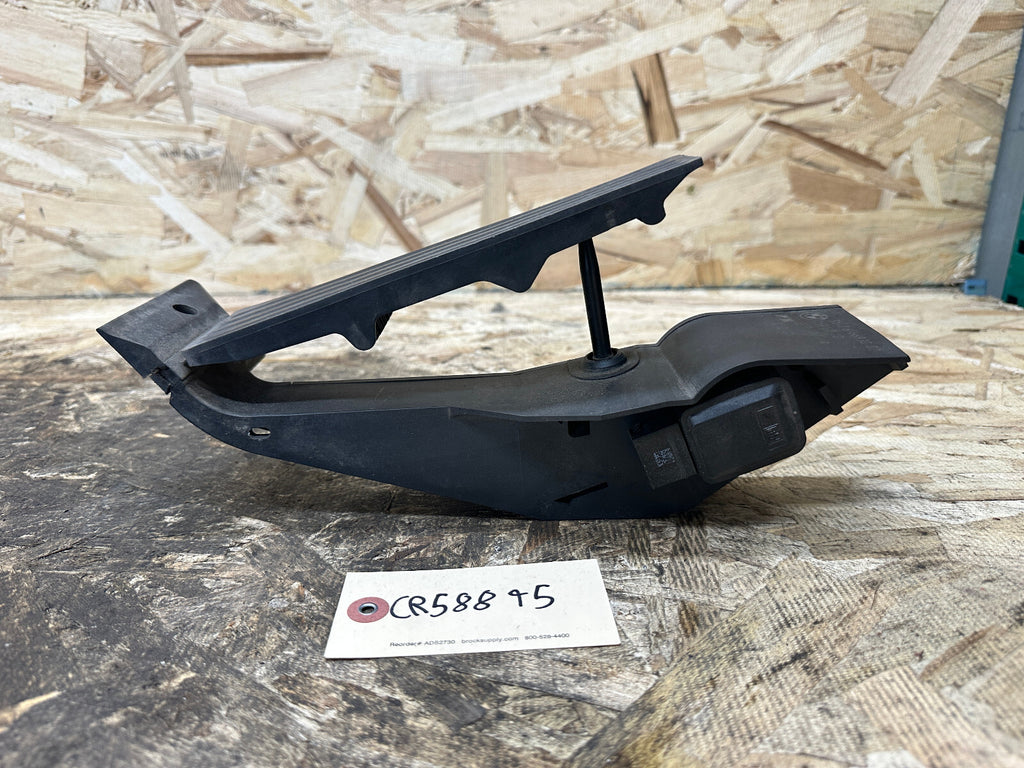 BMW 03-12 E60 E90 E83 X3 3/5 SERIES THROTTLE GAS ACCELERATOR PEDAL OEM 6766930
