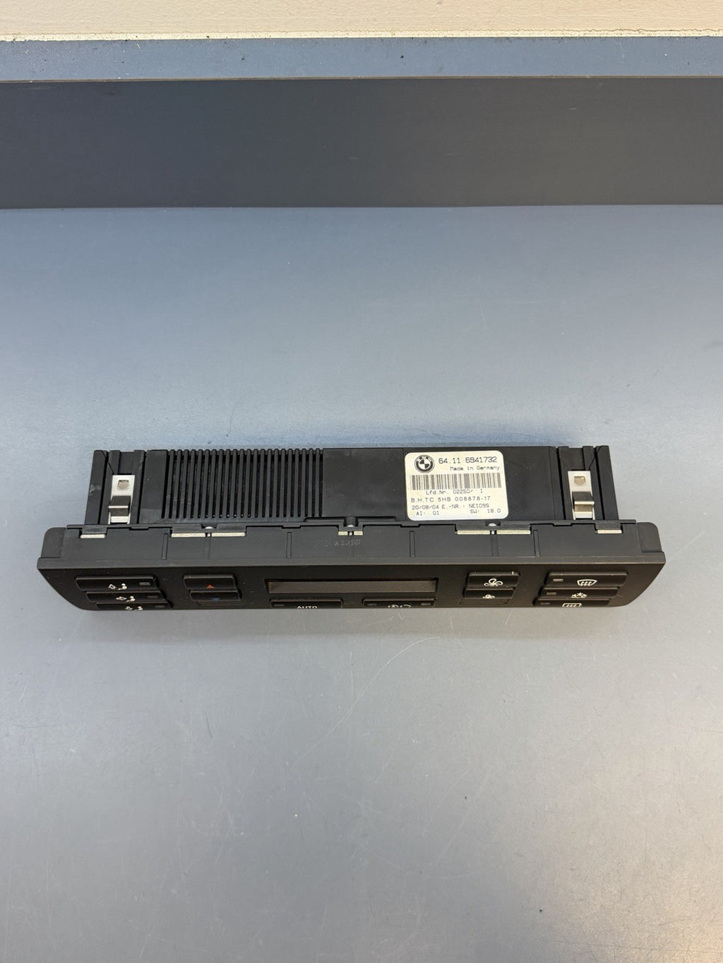 BMW 1999-2005 E46 CLIMATE CONTROL HEATER/AC PANEL AUTOMATIC OEM 6941732