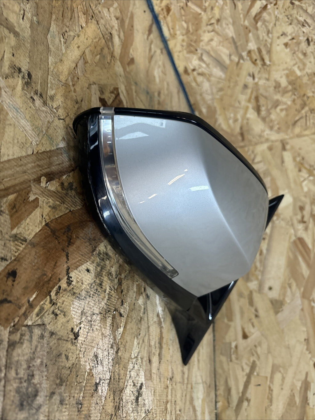 2012-2013 BMW 3 Series 328i Right Passenger Side Rear View Mirror OEM 021185