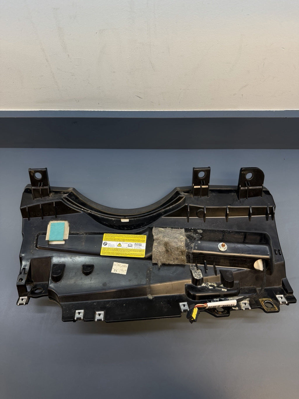 2002 - 2008 BMW 7 E65 E66 DASHBOARD LOWER KNEE LEFT FRONT 51457020772 OEM