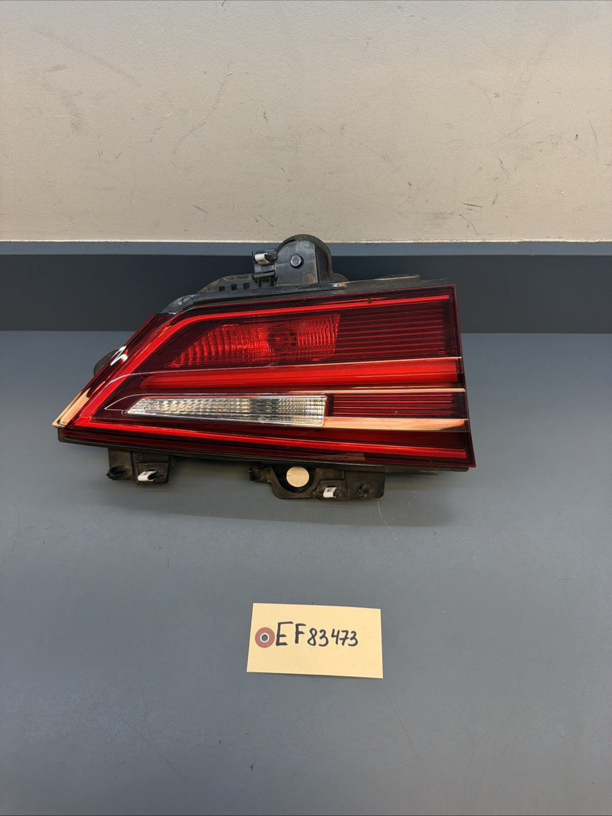 2018-2020 BMW X2 F39 REAR LEFT SIDE INNER TAILLIGHT TAIL LIGHT LAMP F03689500G
