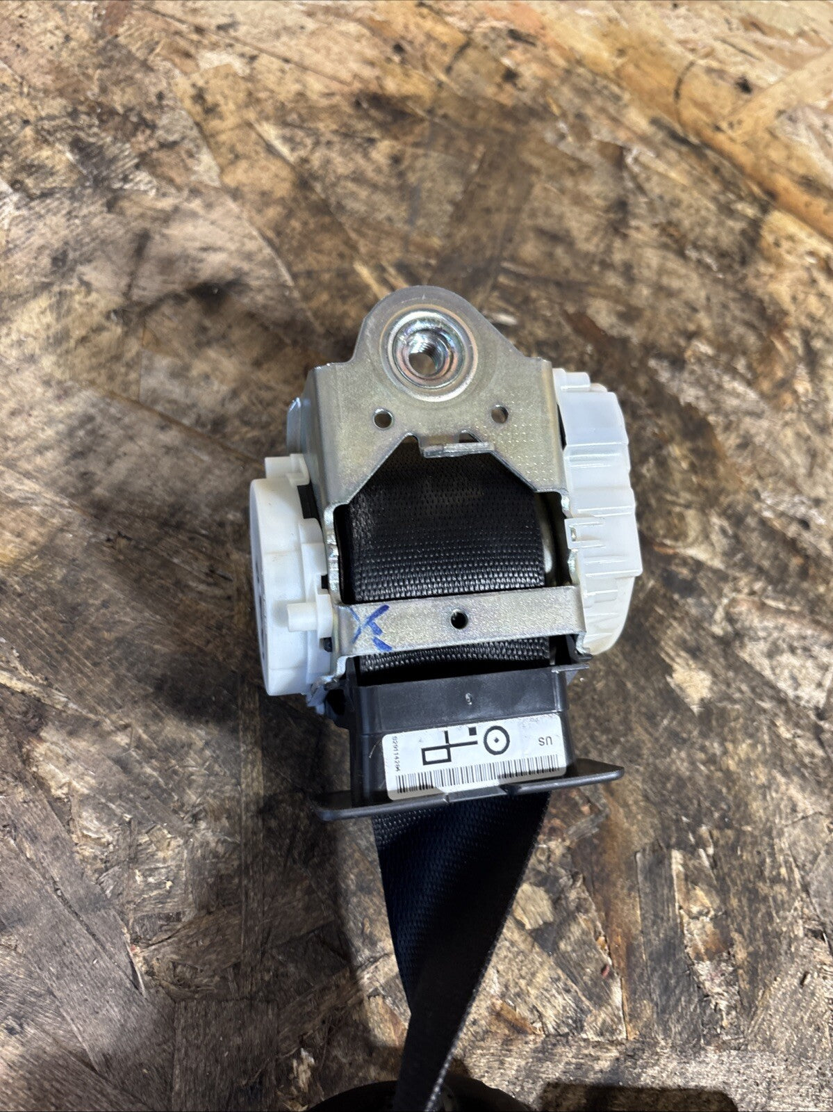 07-11 BMW 328i Passenger Right Front Seat Belt Retractor OEM 34016740