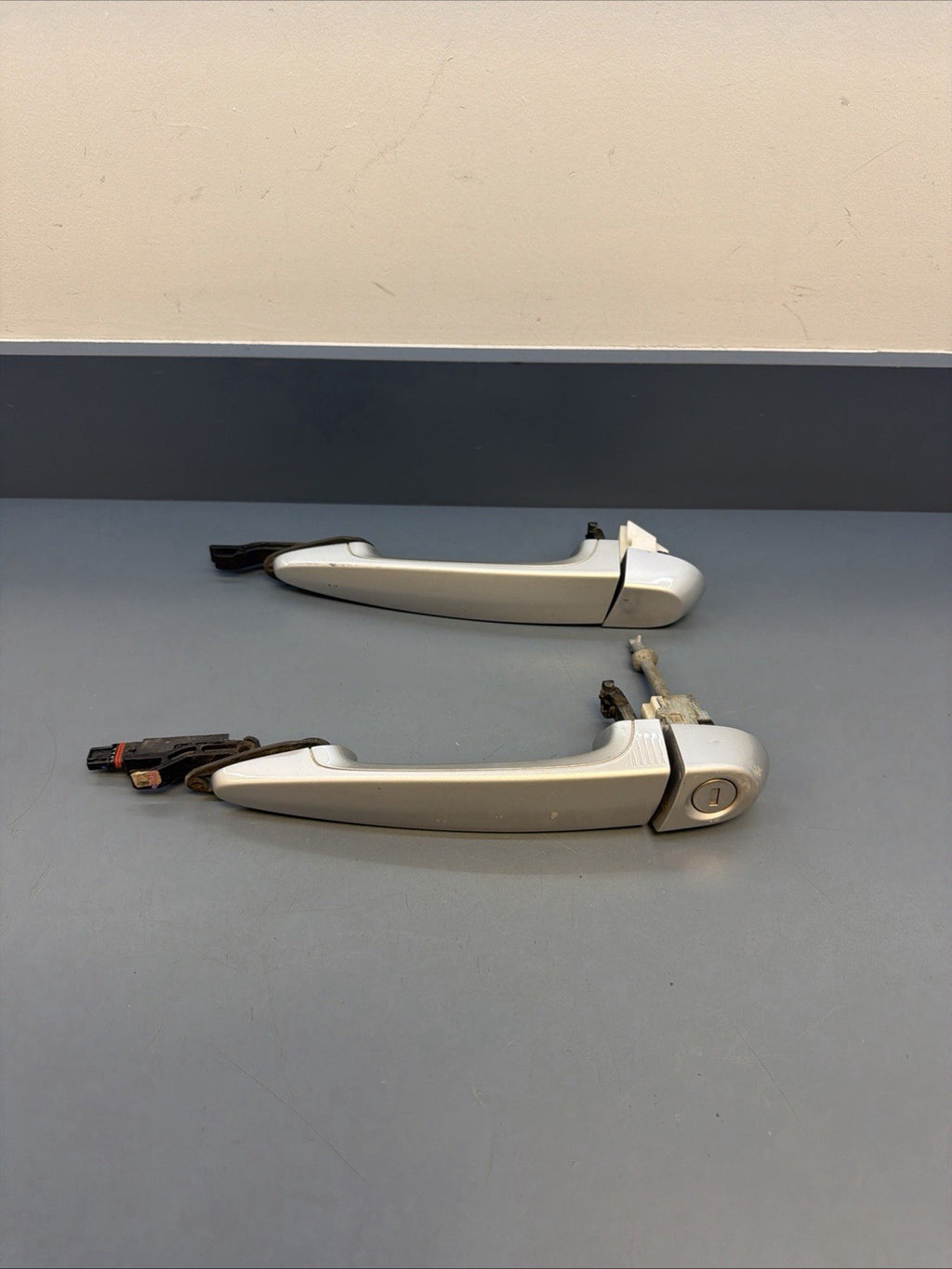 BMW F20 F30 F31 Front Right & Left Keyless Door Exterior Handles 7289409 7289410