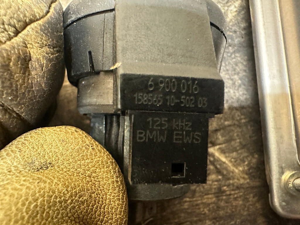 BMW 99-03 Z3 3/5 SERIES M54 ENGINE ECU(DME)+CAS+KEY  SET OEM 7519308 MS43
