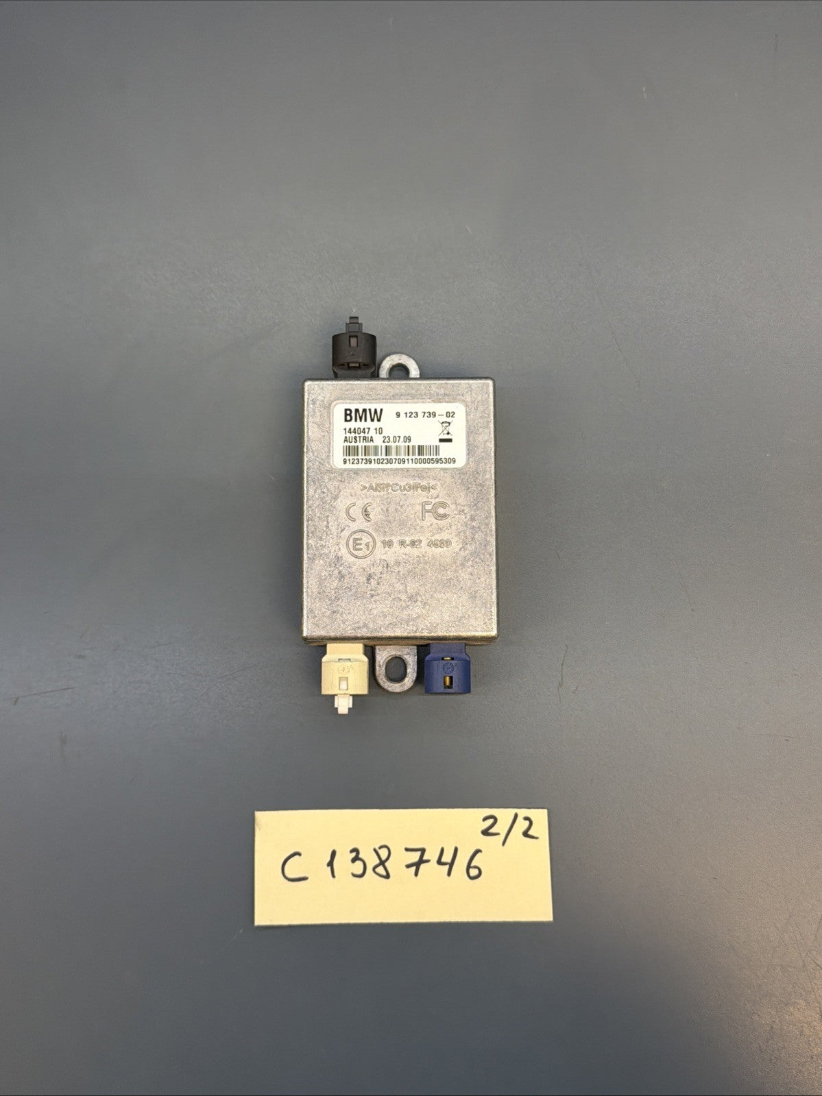 07-10 BMW 335i E60 E61 5 Series USB Interface Hub Adapter Module 9123739 OEM