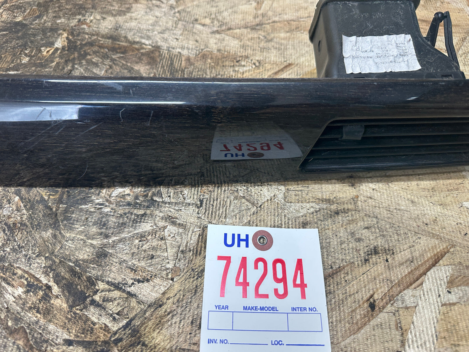 BMW 2004-2008 E90 3 SERIES RIGHT DASH VENT TRIM NUTWOOD OEM 7132851