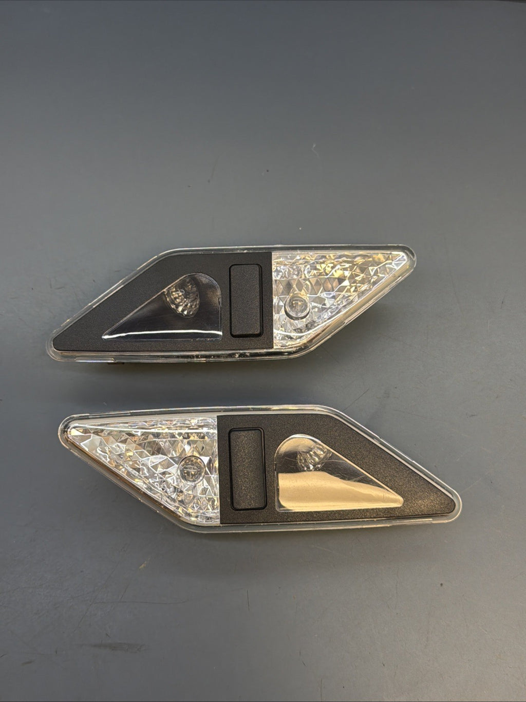 01-06 BMW E46 3 SERIES RIGHT & LEFT Rear Reading Light Lamp SET 8375585 8375586