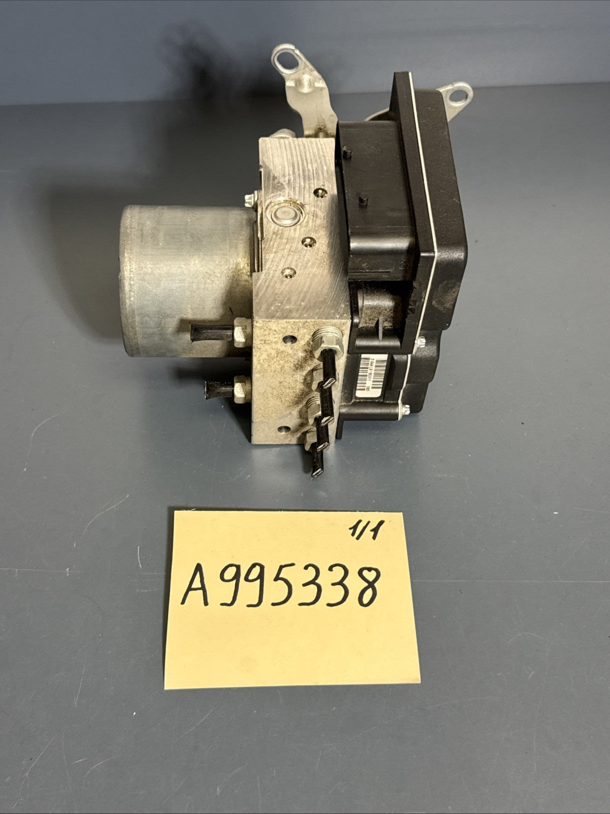 2008 - 2013 BMW 328i ABS Pump Anti Lock Brake Actuator OEM 34516780161-01