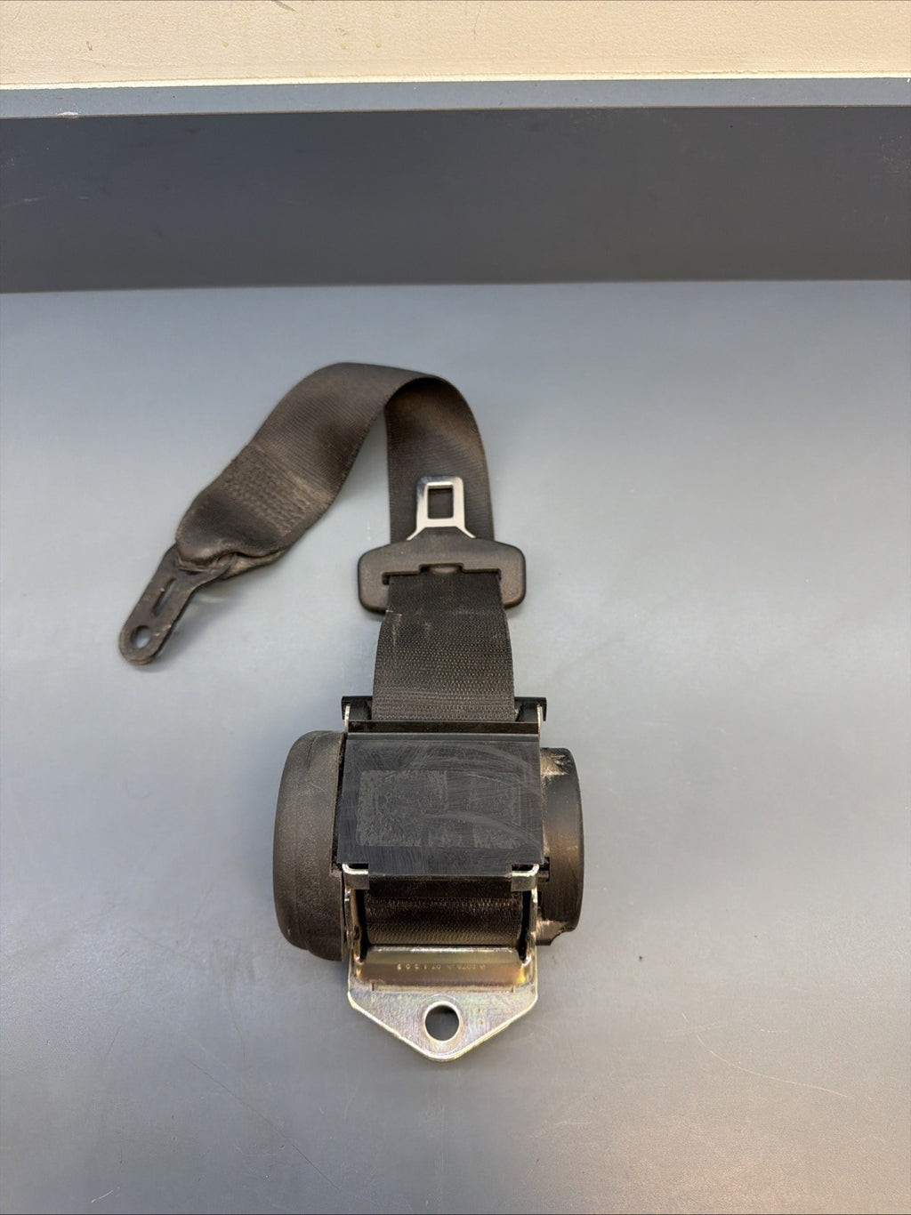 OEM REAR RIGHT SEAT BELT RETRACTOR 2008 2009 2010-2013 BMW 328i 330i 608201000A
