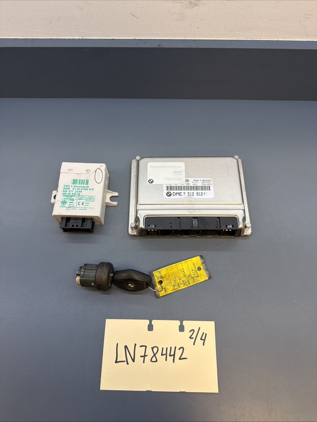 BMW 540i X5 E53 4.4L Engine Control Module COMPLETE SET 7512912