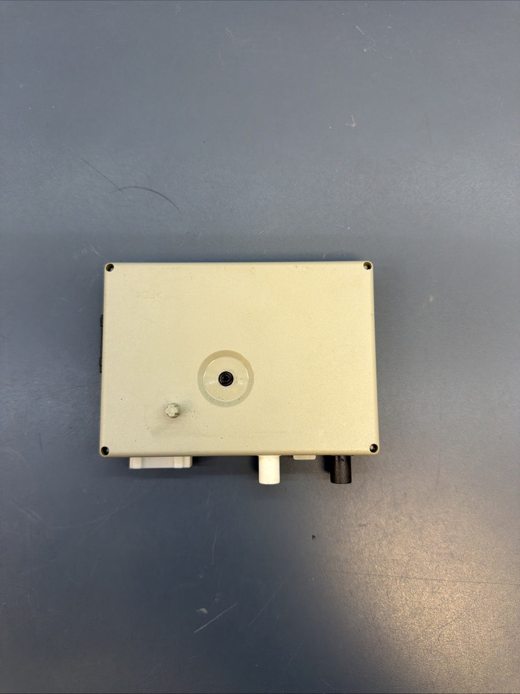 BMW 07-13 E88 E82 1 SERIES AERIAL DIVERSITY ANTENNA AMPLIFIER BOOSTER 6980078
