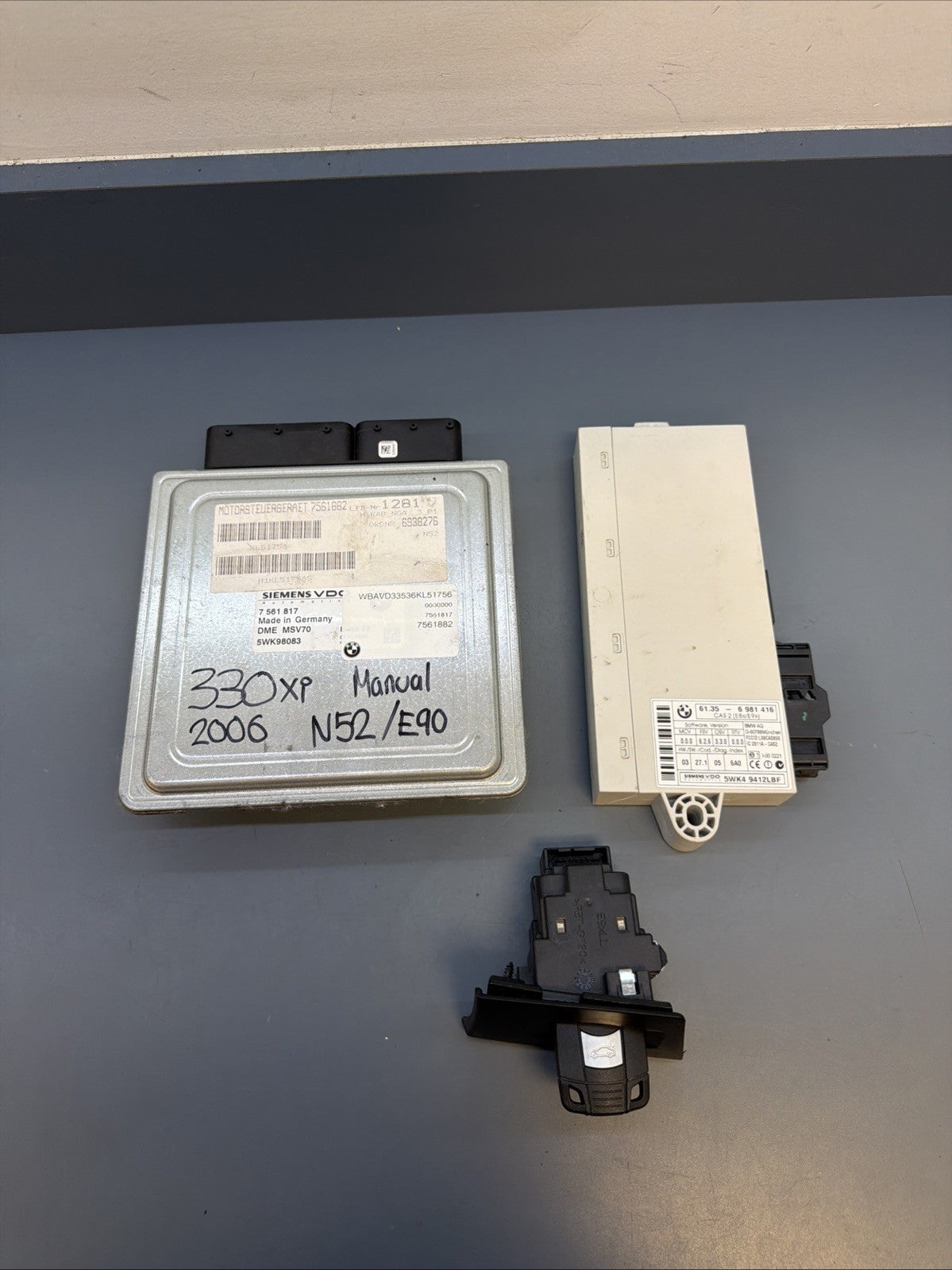 06-08 BMW E90 E91 E92 Engine Computer DME CAS KEY MSV70 N52 MANUAL OEM 7561817
