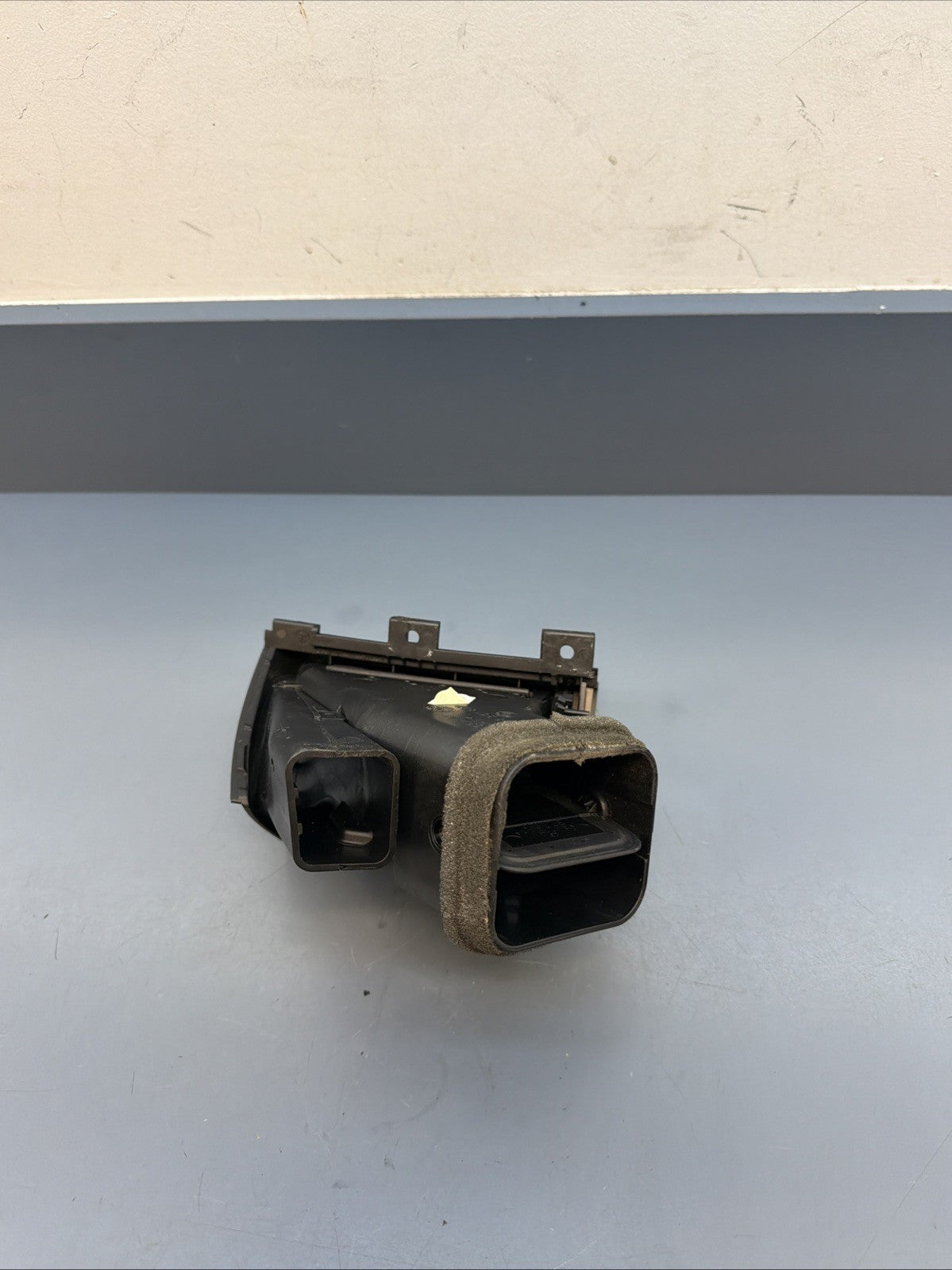 00-06 BMW E46 3 Series Left Air Vent Port A/C Genuine OEM 8361897