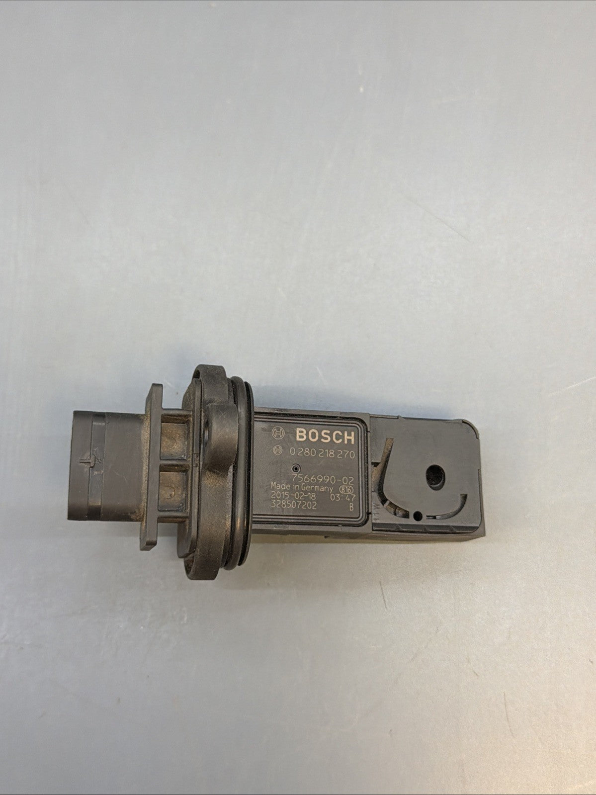 BMW E71 F01 F12 F13 F02 F10 E70 4.4L N63 Mass Airflow MAF Sensor 7566990 OEM