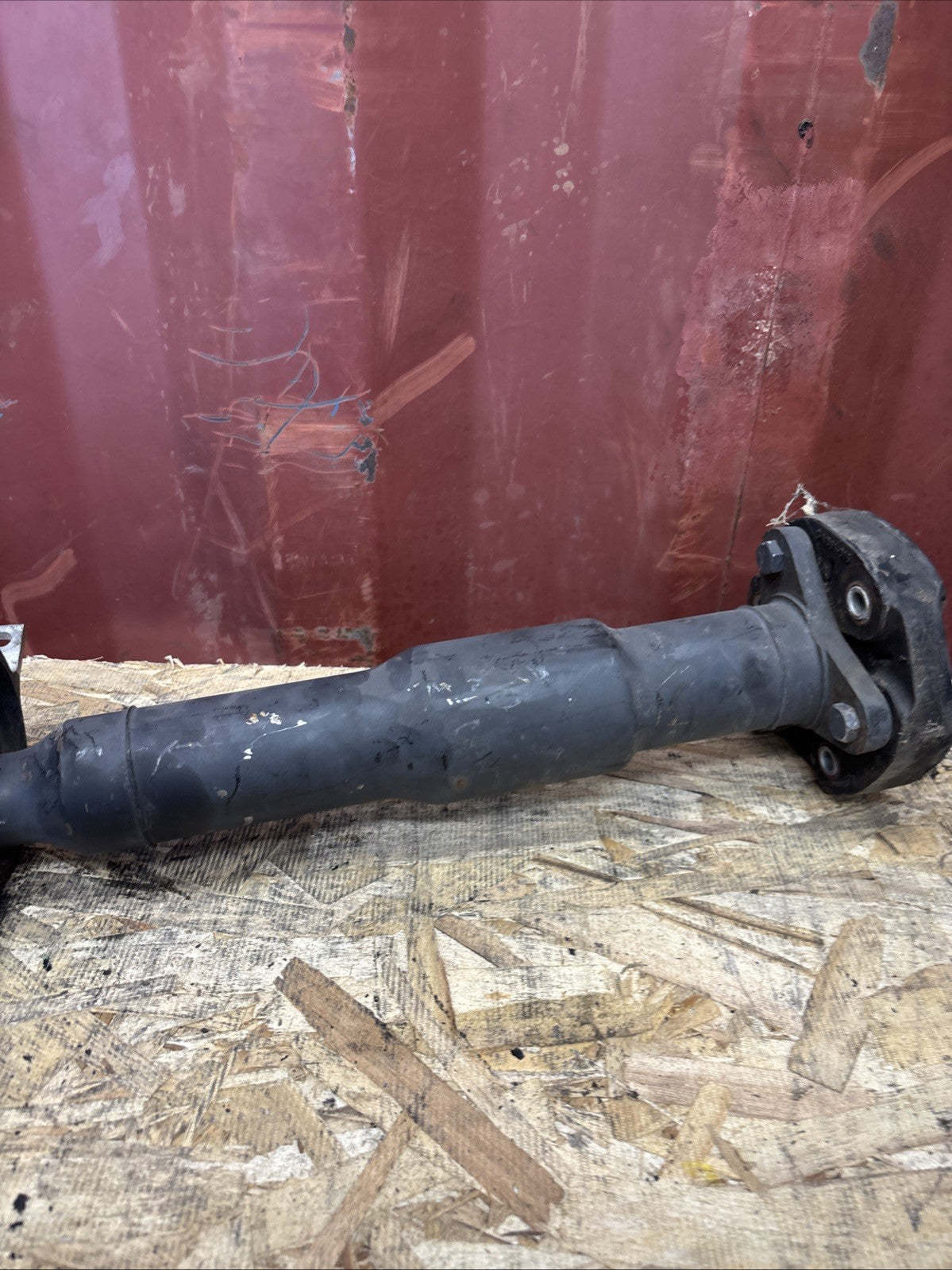 OEM Rear Drive Shaft Prop Drive Shaft For BMW 3 SERIES E90 2610 7527376 AWD