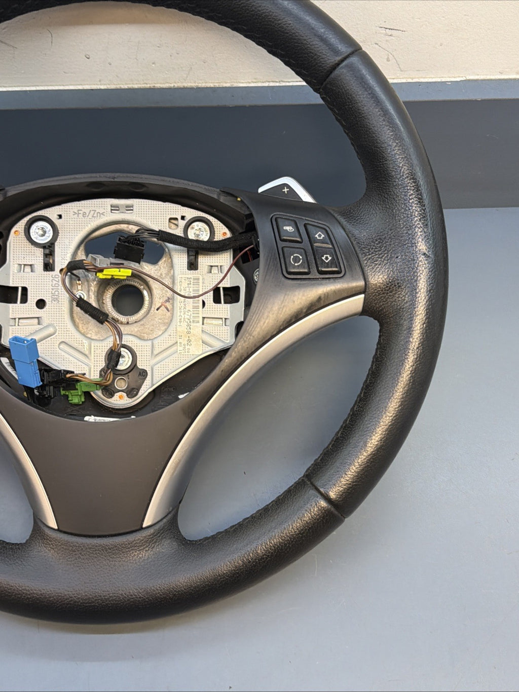 06-11 BMW E90 3 SERIES BLACK LEATHER SPORT STEERING WHEEL W PADDLES 6795858