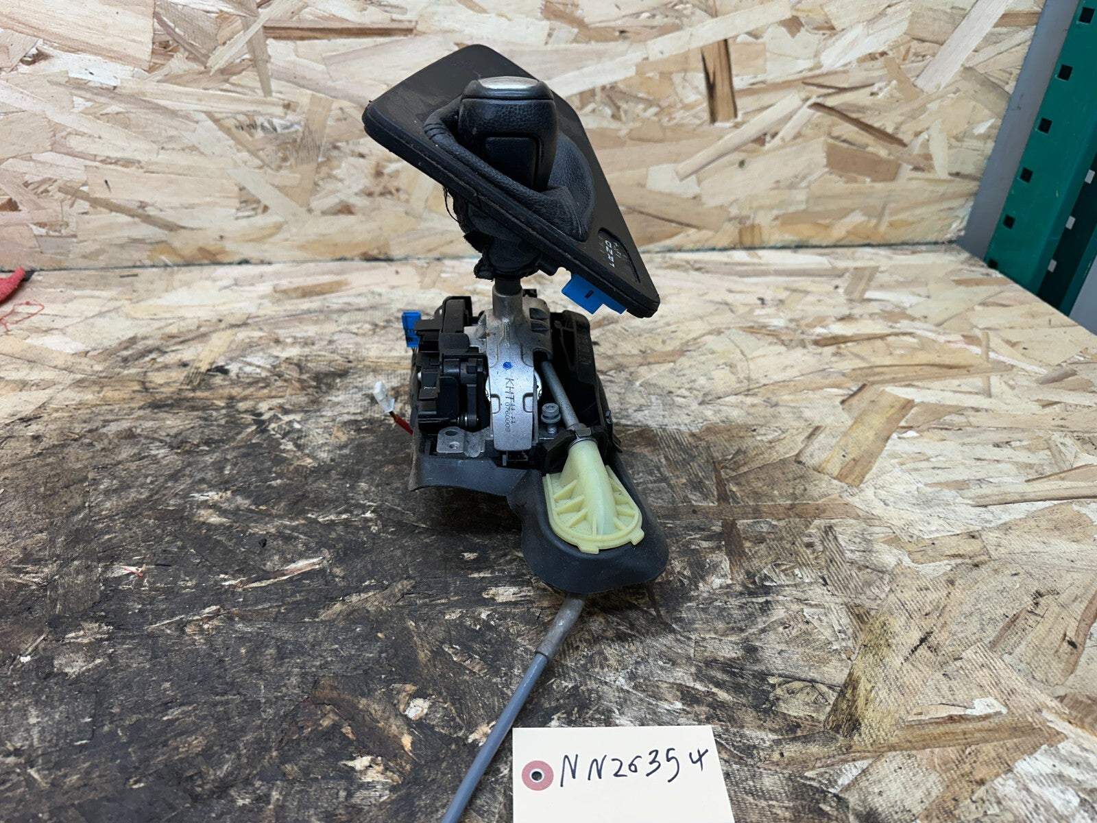 BMW 09-12 E90 3 SERIES AUTOMATIC TRANSMISSION GEAR SHIFTER+CABLE OEM 7603765