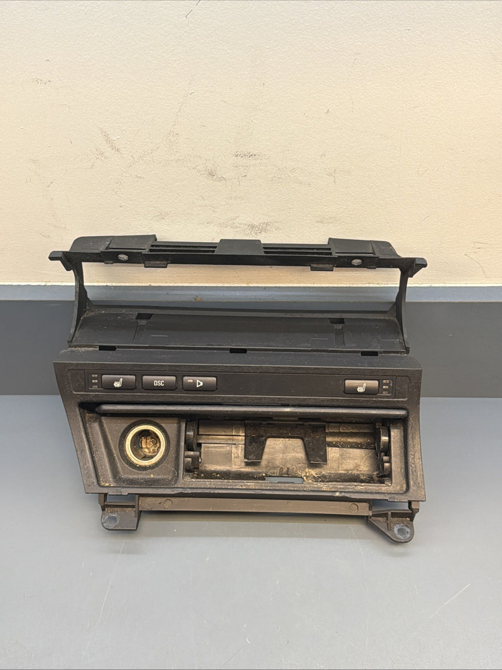 01-06 BMW E46 3-SERIES DASH CENTER CONSOLE ASH TRAY 8268887 OEM