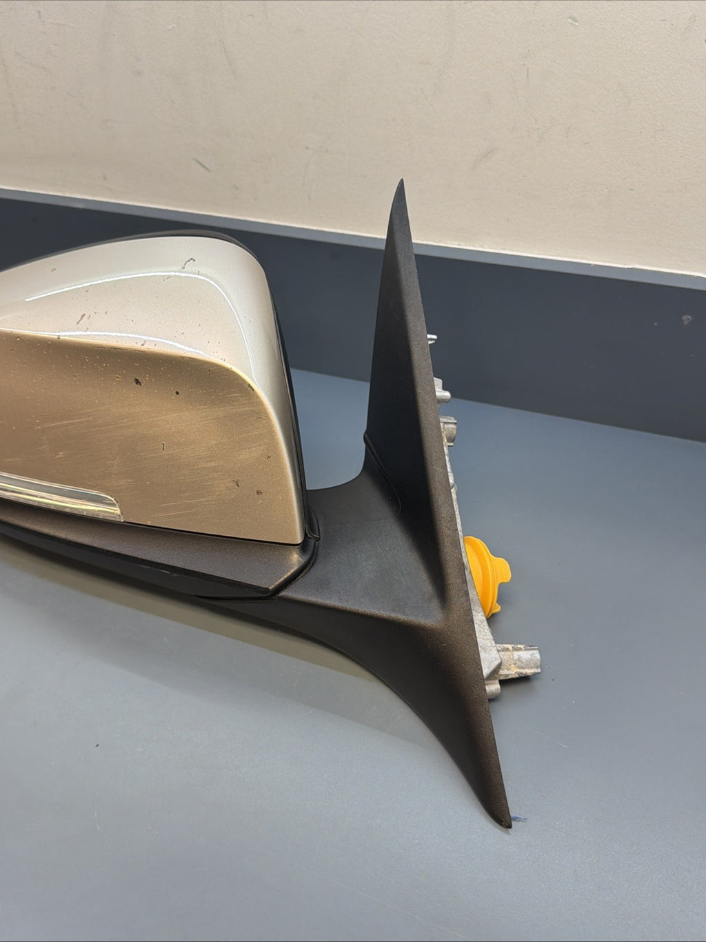 2012-2016 Bmw 328i 320i Right Passenger Side View Power Mirror E021185