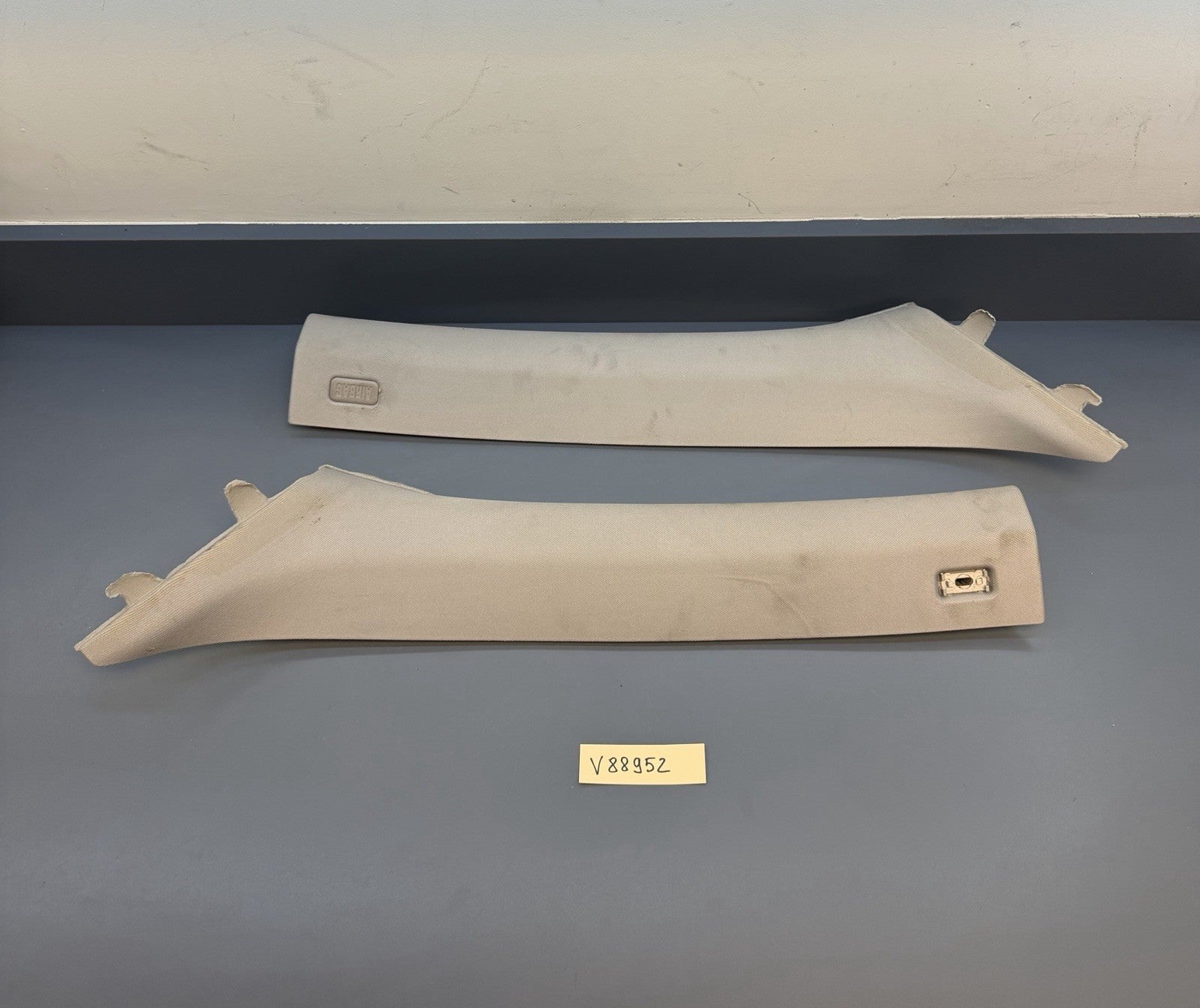 07-13 BMW E92 M3 COUPE FRONT A PILLARS TRIMS OEM Gray 7117468 7117467 7117468