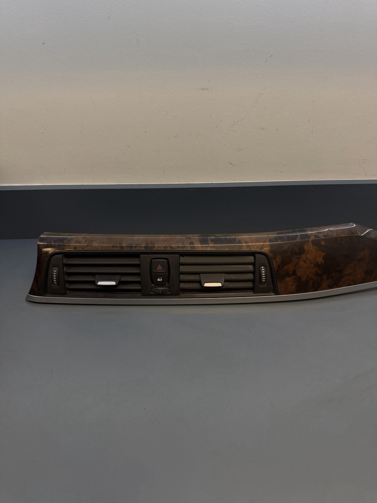 BMW 2011-2019 F30 F32 3 4 SERIES RIGHT DASH VENT TRIM WALNUT+SILVER 9231229