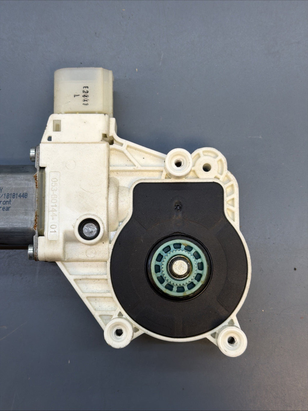 2011 BMW 535i 528i 550i F10 Front Left Window Regulator Motor 7248171