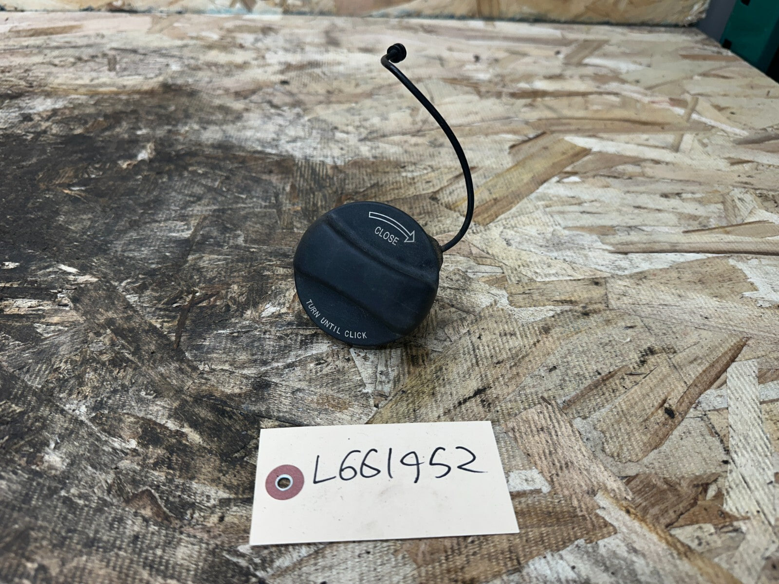 BMW E60 E90 F30 FUEL FILLER GAS CAP BLACK OEM 7222391