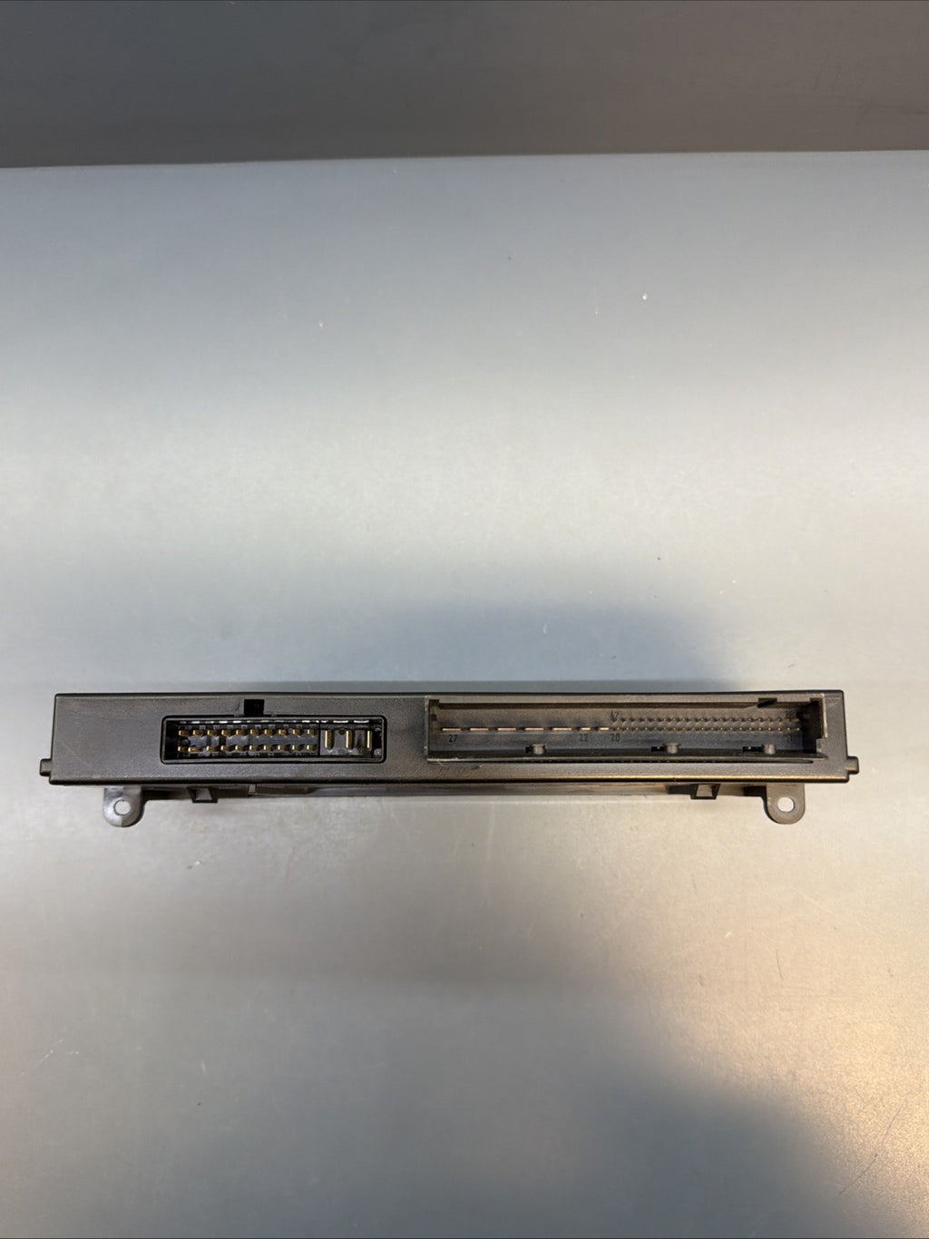 BMW E90 E91 E92 Body Control Module 6983302 OEM 06-13 325 328 330 335 M3