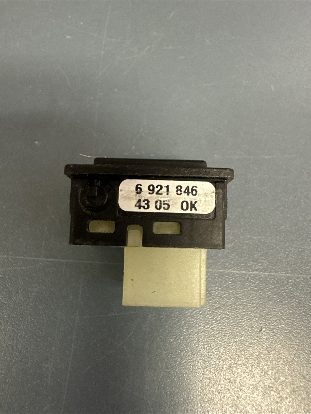 06-13 BMW 328I Sedan3 Series Trunk Release Switch Button 6921846 USED OEM