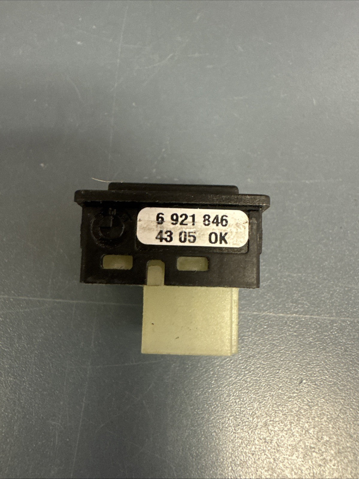 06-13 BMW 328I Sedan3 Series Trunk Release Switch Button 6921846 USED OEM