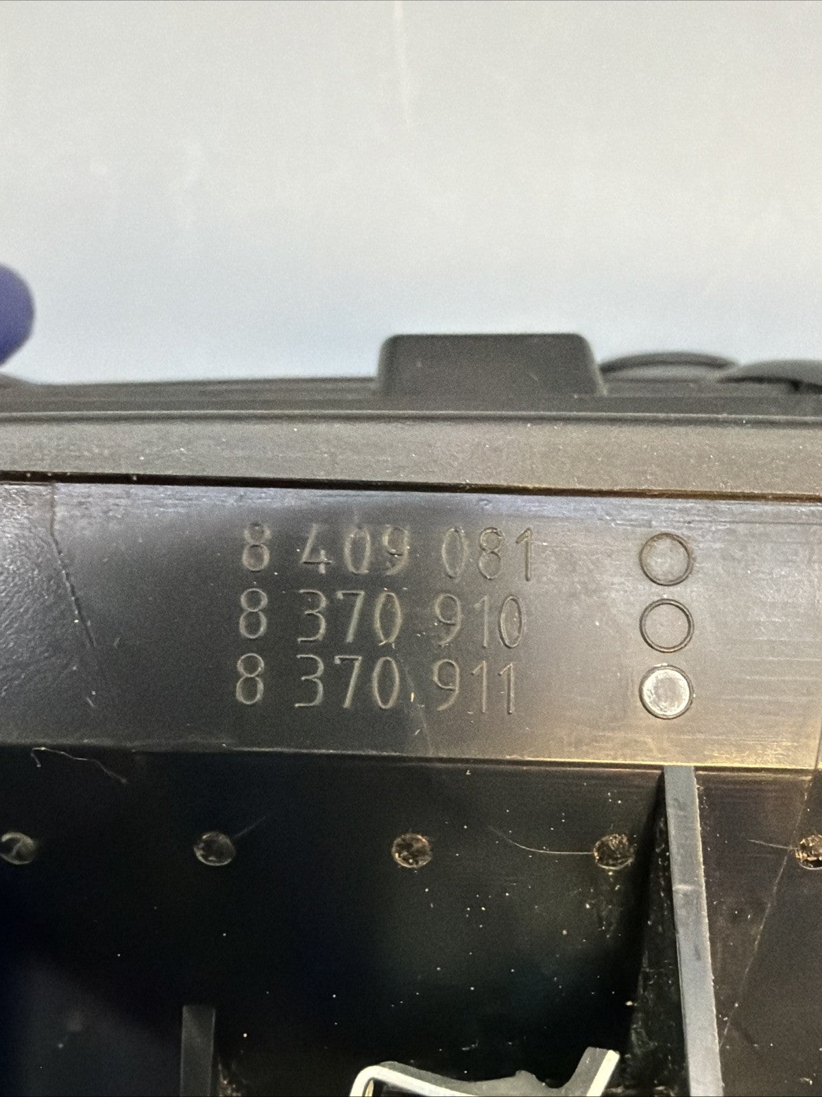 2000-2006 BMW E53 X5 Rear Center Console AC Air Vent OEM 8409081