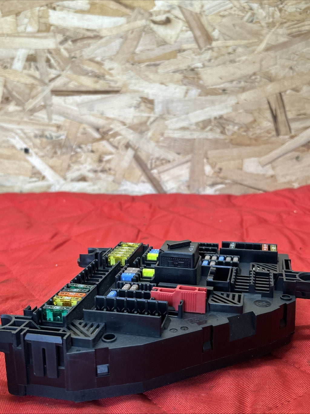 BMW 2011-2017 F25 X3 REAR TRUNK FUSE JUNCTION BOX OEM 9210859