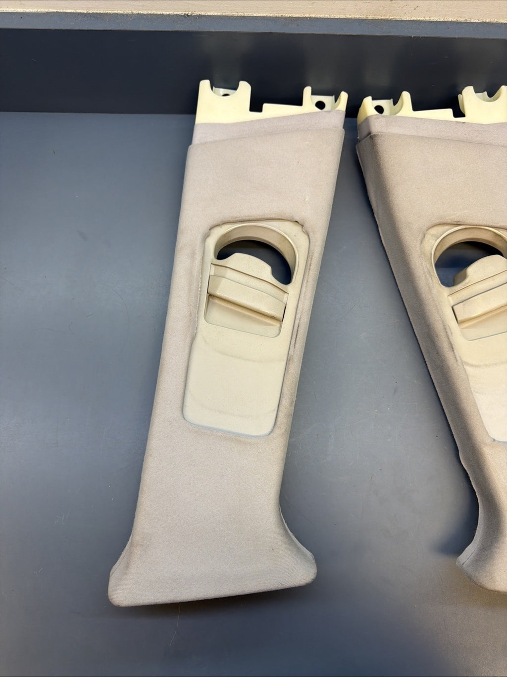 BMW E46 3-series Sedan Right & Left Column B Pillar Cover 8220242 8220241 GREY