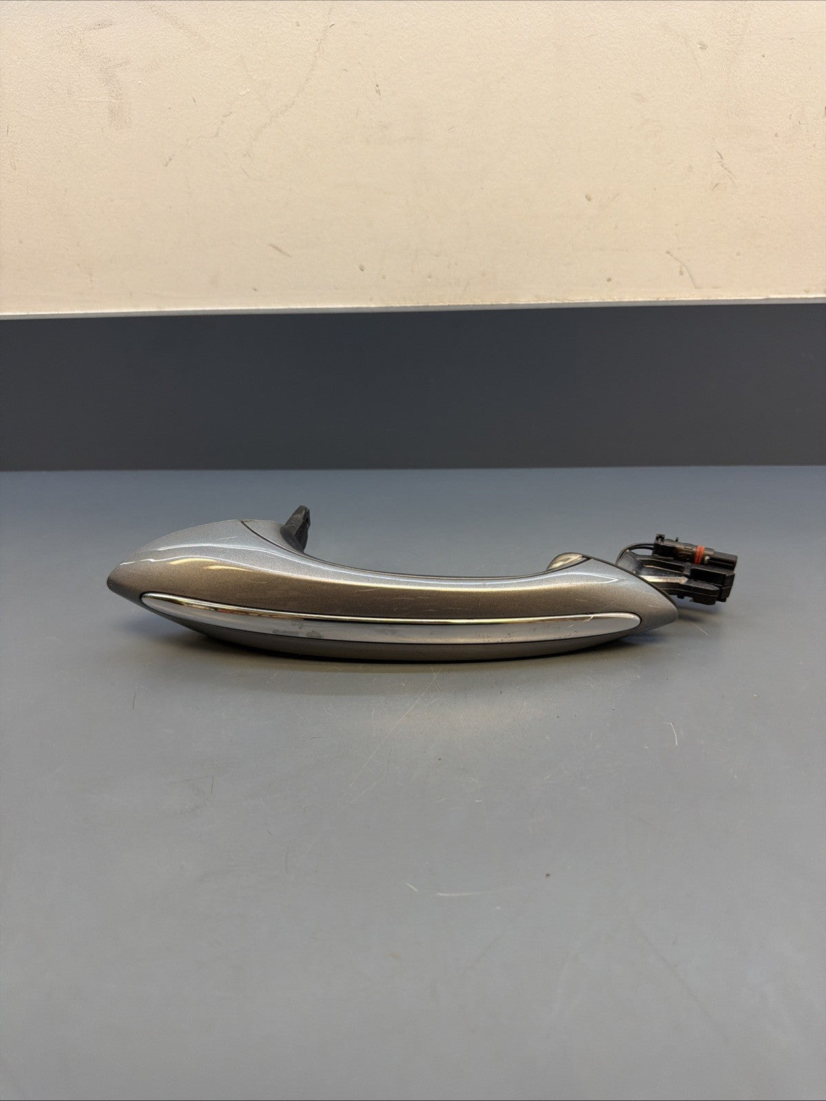 2014-2016 F10 OEM BMW DOOR HANDLE RIGHT REAR KEYLESS 7305283