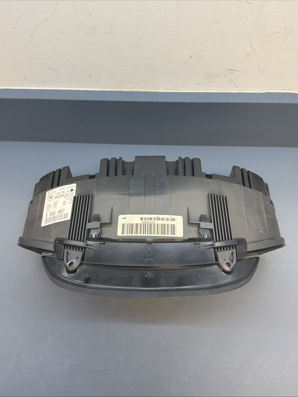 99-05 BMW 325i E46 AUTO Speedometer Instrument Cluster 150K miles 6906897