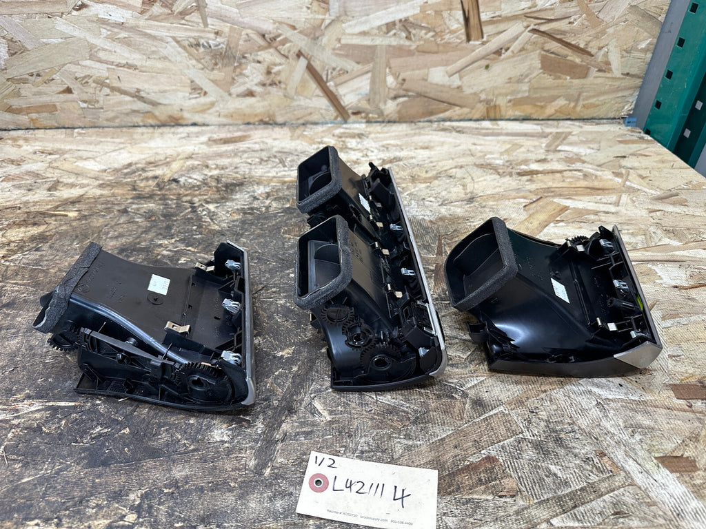 BMW 06-13 E70 X5 INTERIOR BLACK DASH AIR VENT SET 3PC 9227767+9227768+9210705