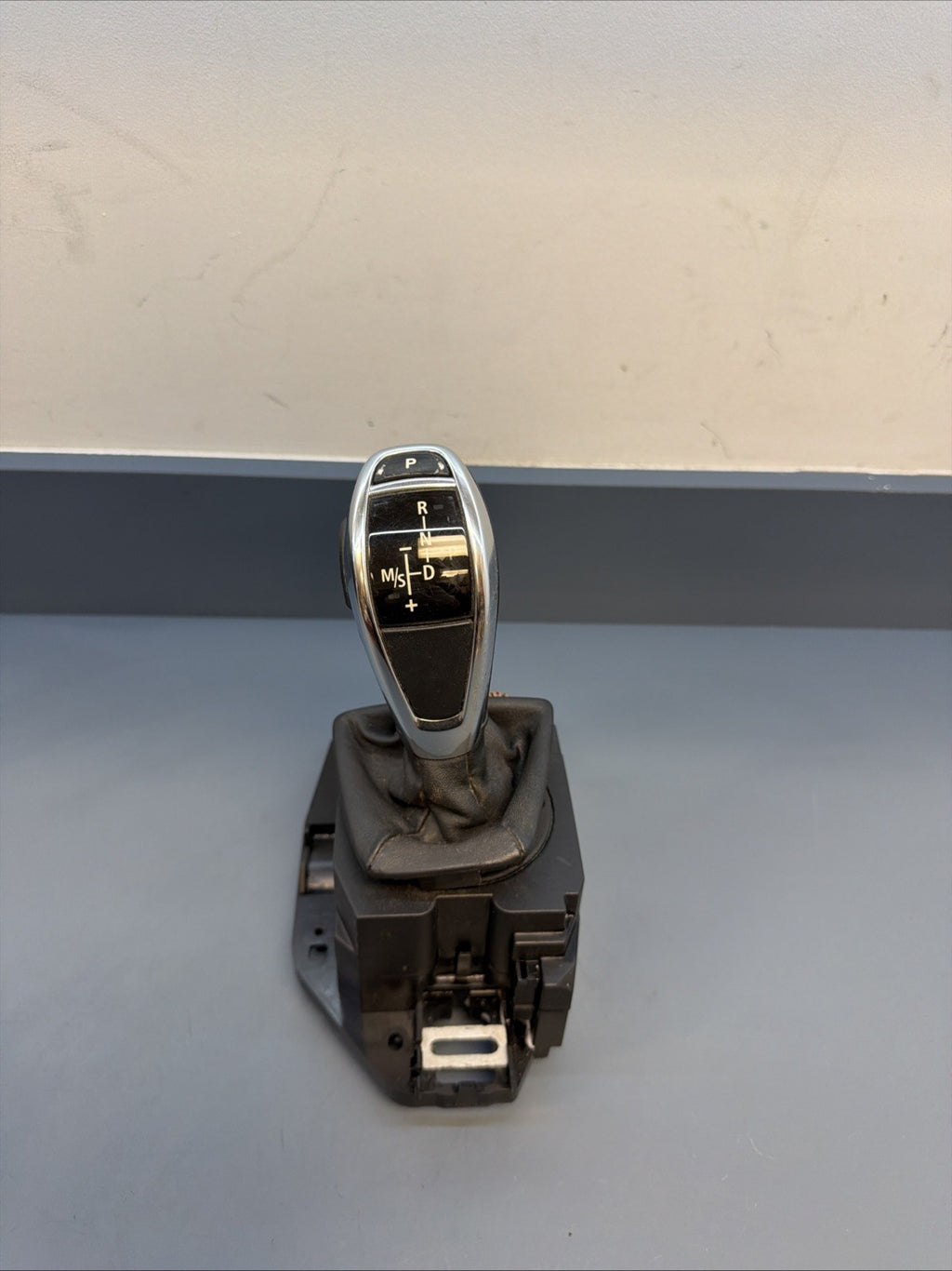 2008-2010 BMW LCI E60 E63 E64 Automatic Sport Shifter Assembly 9224210
