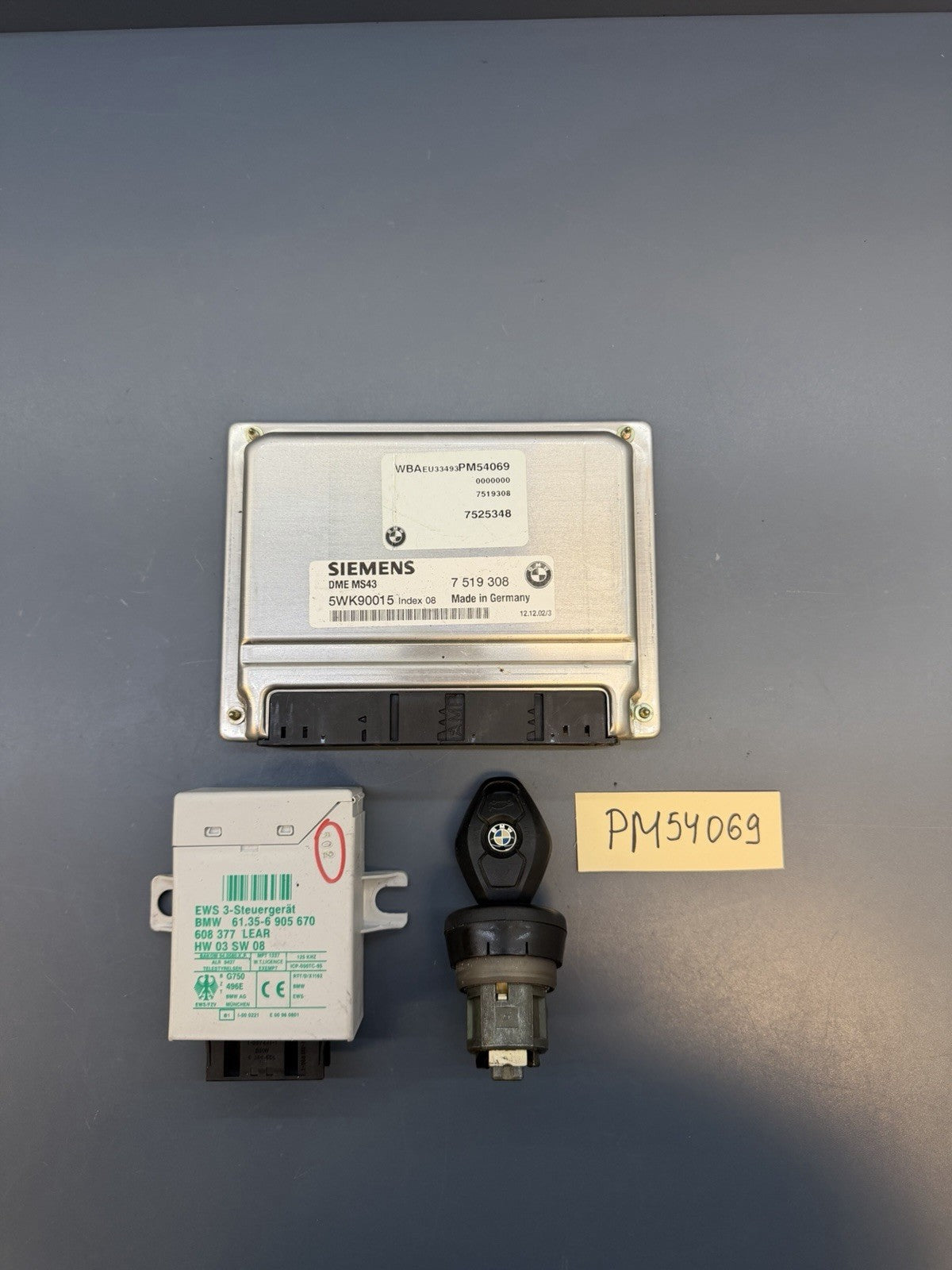 BMW E46 2.5i M54 ENGINE ECU SET DME MS43 EWS3 IGNITION KEY 7519308