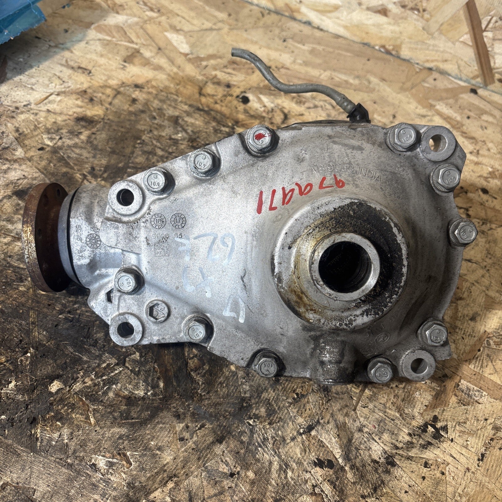 BMW F25 X3 Front Differential Carrier Final 3.38 Drive AWD Diff OEM BMW 8618377