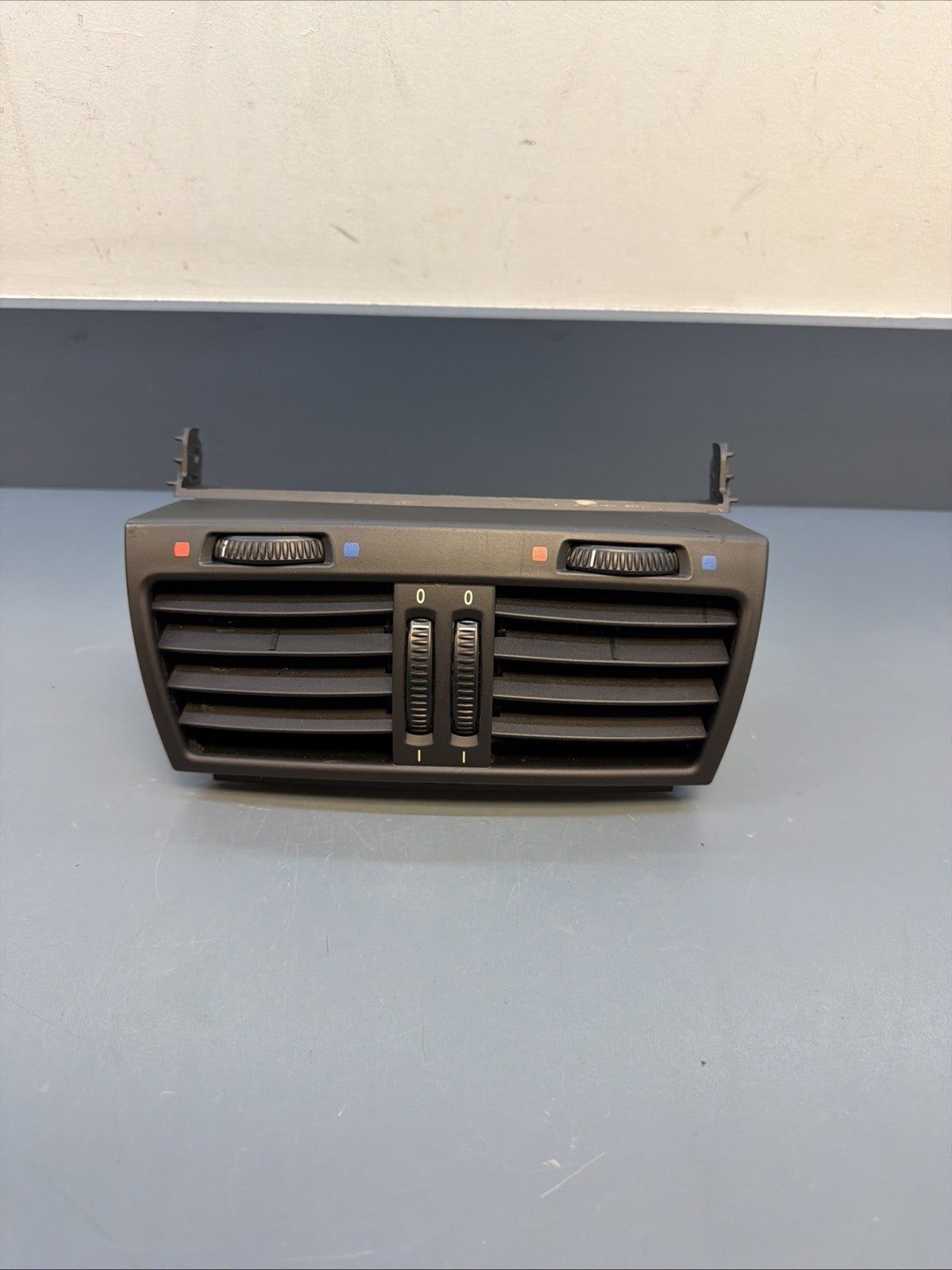 2007-2013 BMW X5 E70 FRONT CENTER DASH AIR VENT DUCT 6954953 OEM