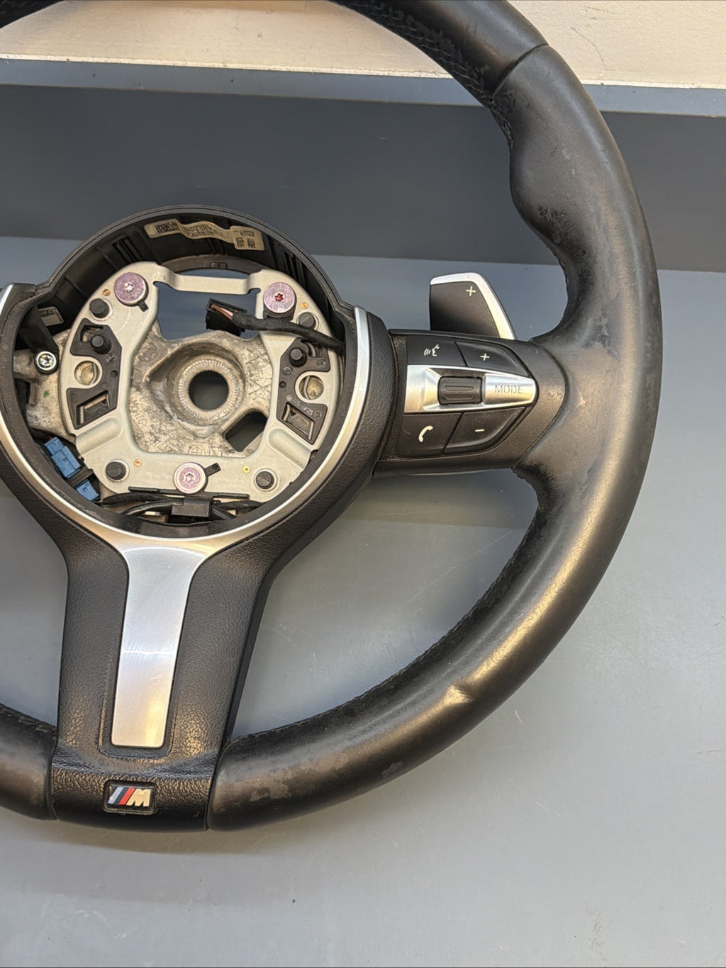 2012-2015 BMW M3 F30 M SPORT STEERING WHEEL M COLORED TRIM 3074437 OEM *NOTE*