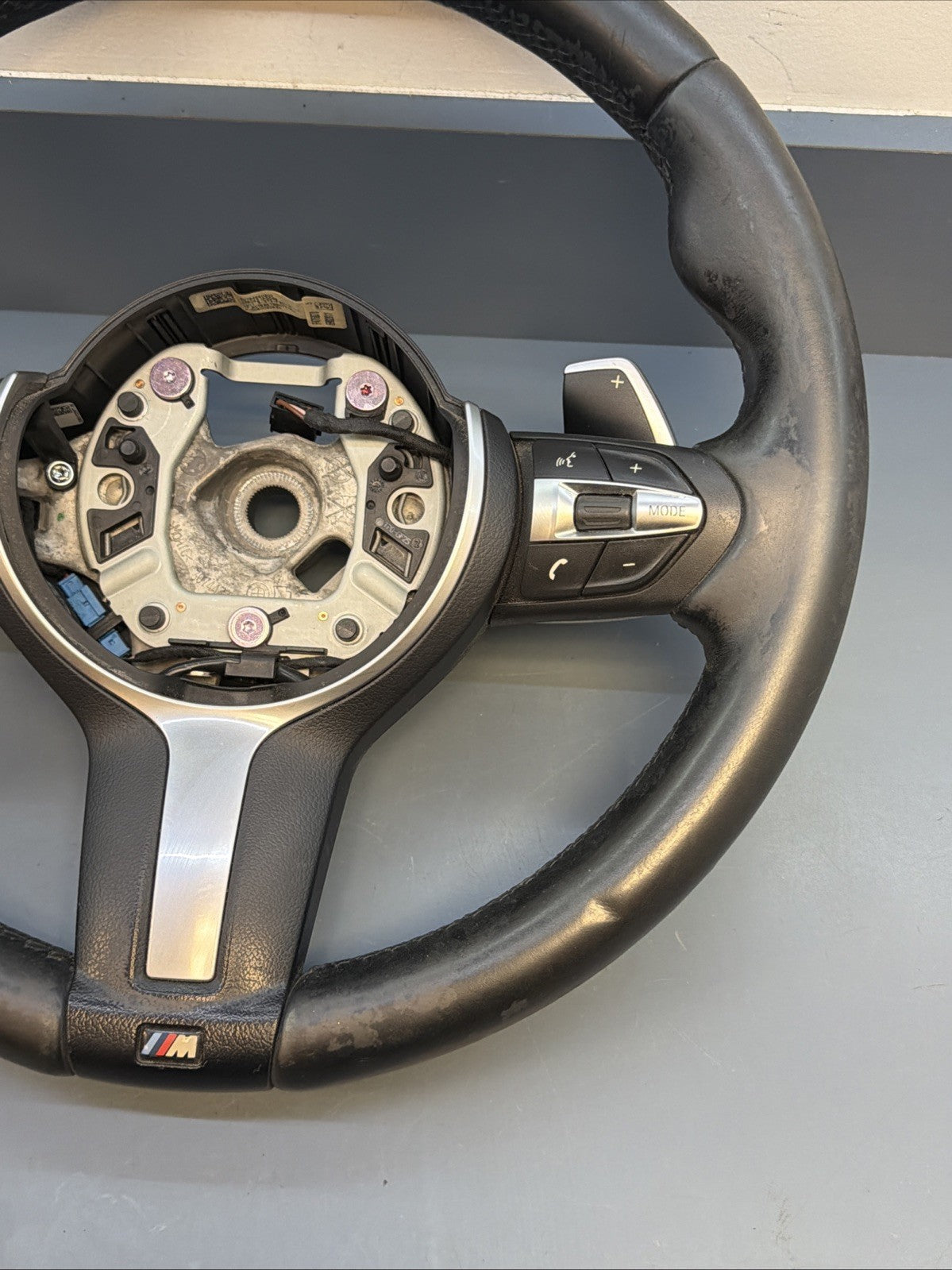 2012-2015 BMW M3 F30 M SPORT STEERING WHEEL M COLORED TRIM 3074437 OEM *NOTE*