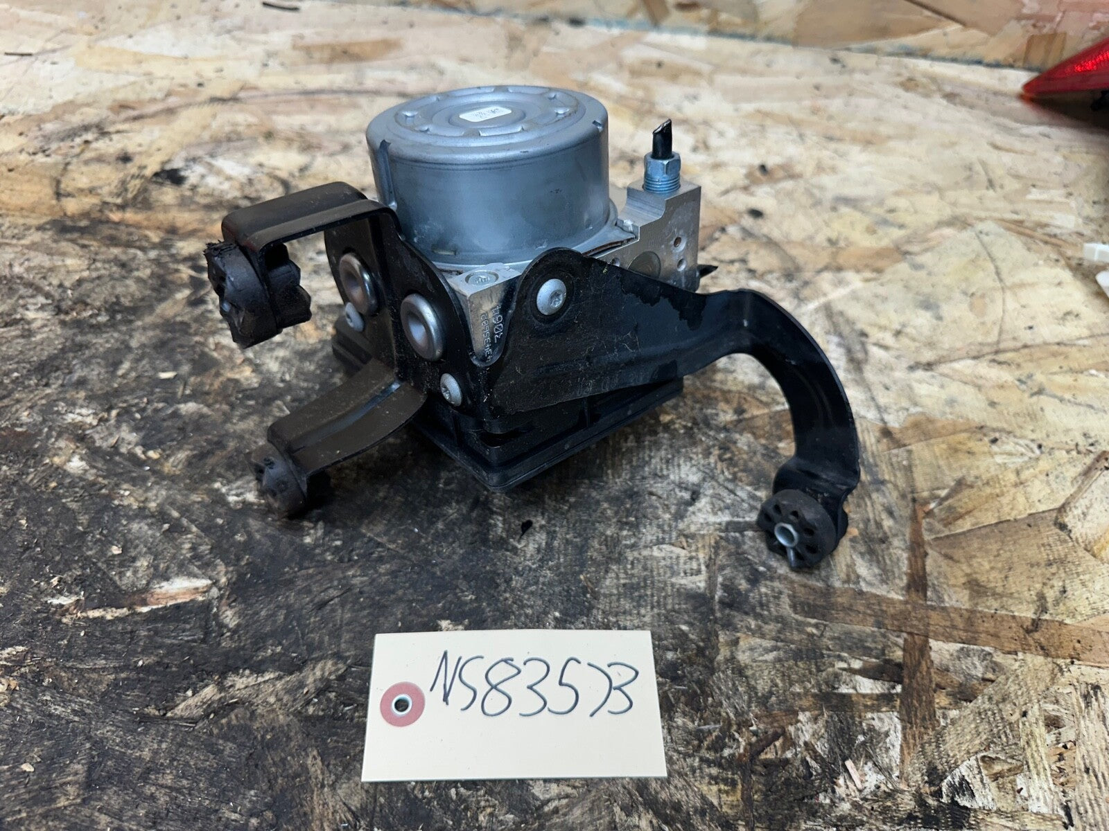 BMW F30 ABS ANTI LOCK BRAKE PUMP MODULE OEM 28515127213