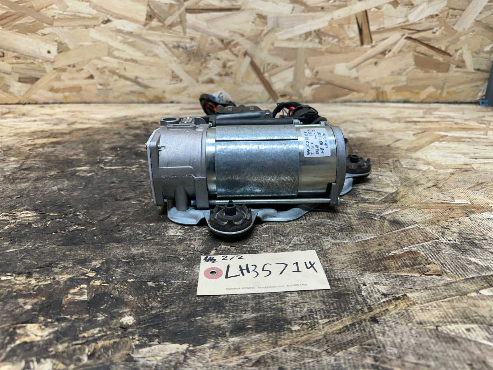 BMW 99-06 E53 X5 AIR SUSPENSION PUMP COMPRESSOR OEM 443020011/1082099