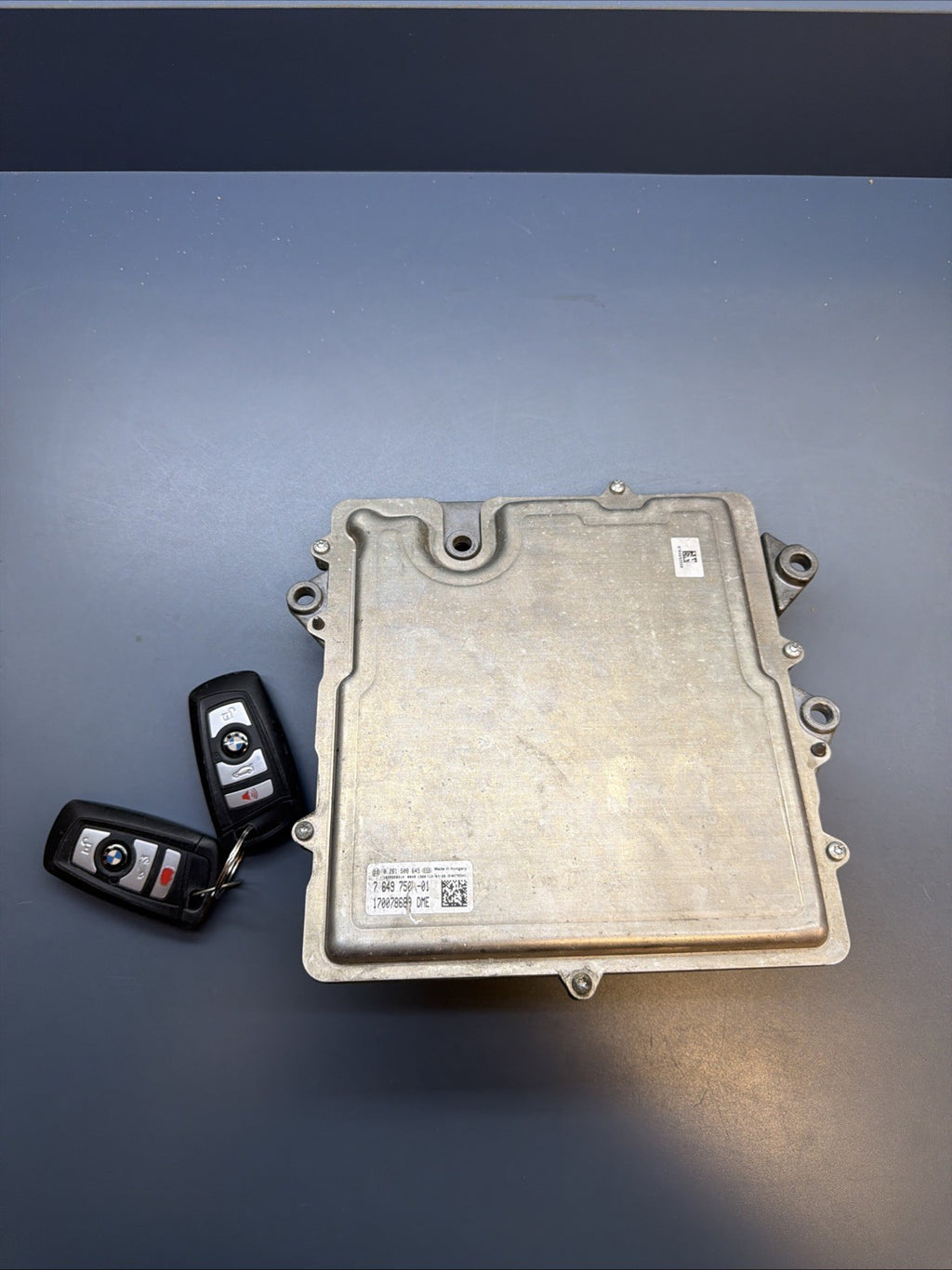 BMW F10 F25 5 X3 series 3.5iX N55 ENGINE ECU COMPUTER DME KEY 7649750