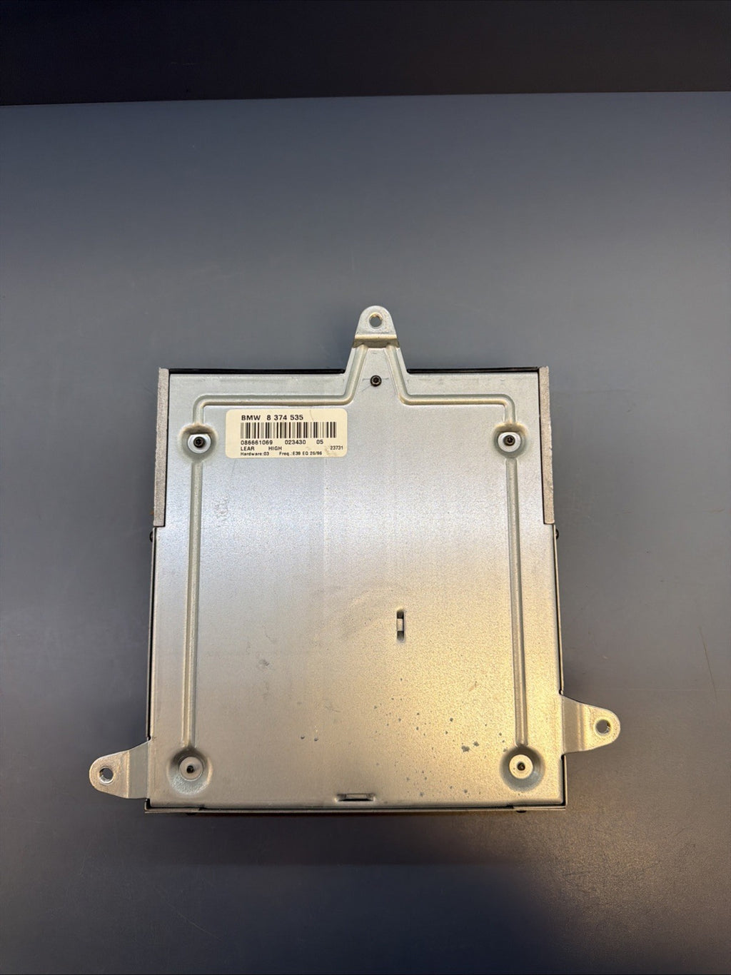 97-03 BMW E39 5 Series 530i 540i Lear Audio Radio Amplifier 8374535 OEM Unit