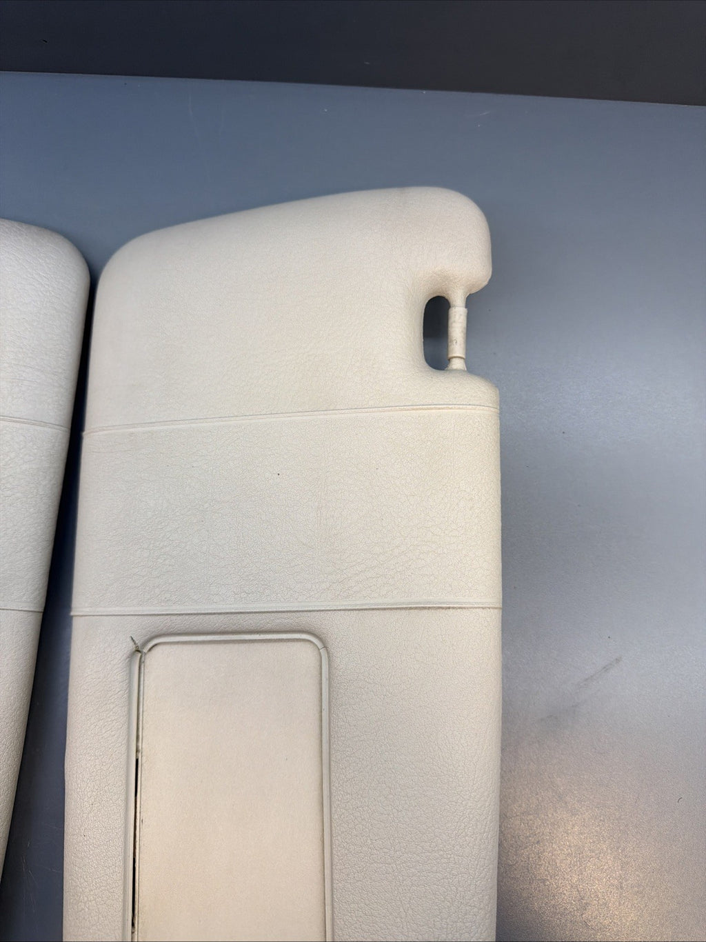 00–03 BMW E46 330ci Right & Left Light Sun Visor Mirror Leather Set OEM