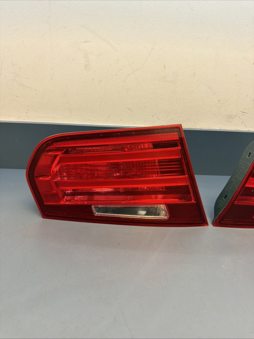 12-15 BMW 3 SERIES F30 F31 REAR Left And Right TRUNK TAIL LIGHT 7371111 7371112