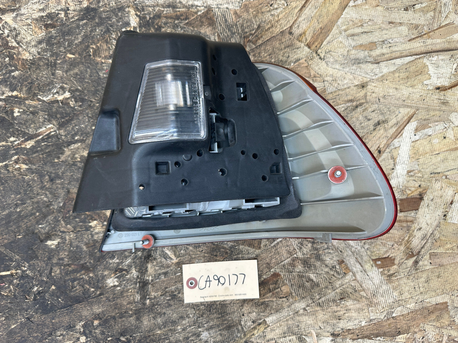 BMW 97-05 E46 3 SERIES LEFT+RIGHT OUTER TAIL LIGHT SET 2PC OEM 8364921+8364922